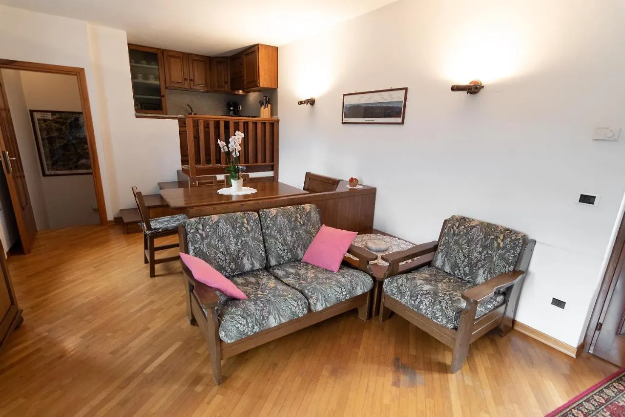 Holiday home Casa Emma Villa Pianello Del Lario